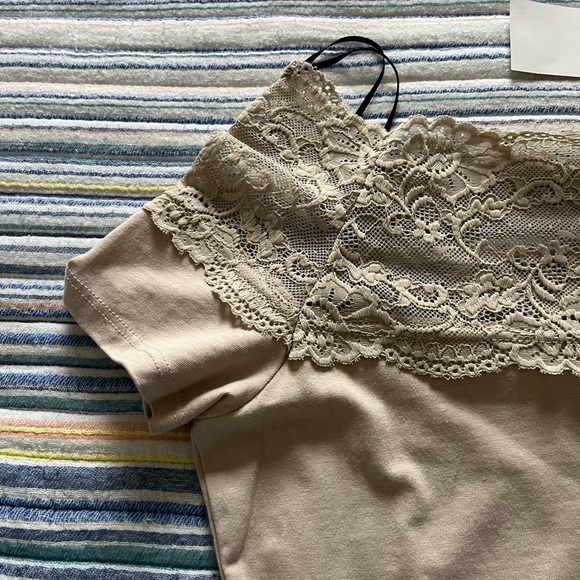 H&M Tan and Cream Fitted Embellished Blouse - Picture 9 of 14